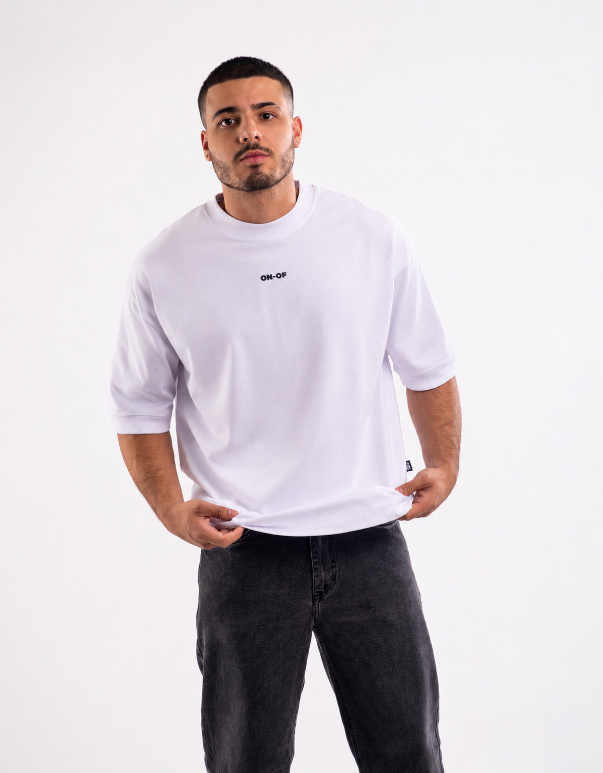 CAMISETA OVERSIZE GONORREA